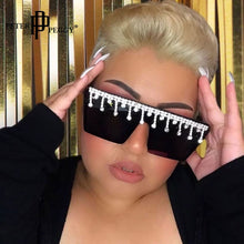 Load image into Gallery viewer, Retro Square Big Frame Diamond Sunglasses