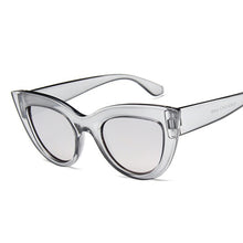 Load image into Gallery viewer, Cat Eye Designer Vintage Sunglasses
